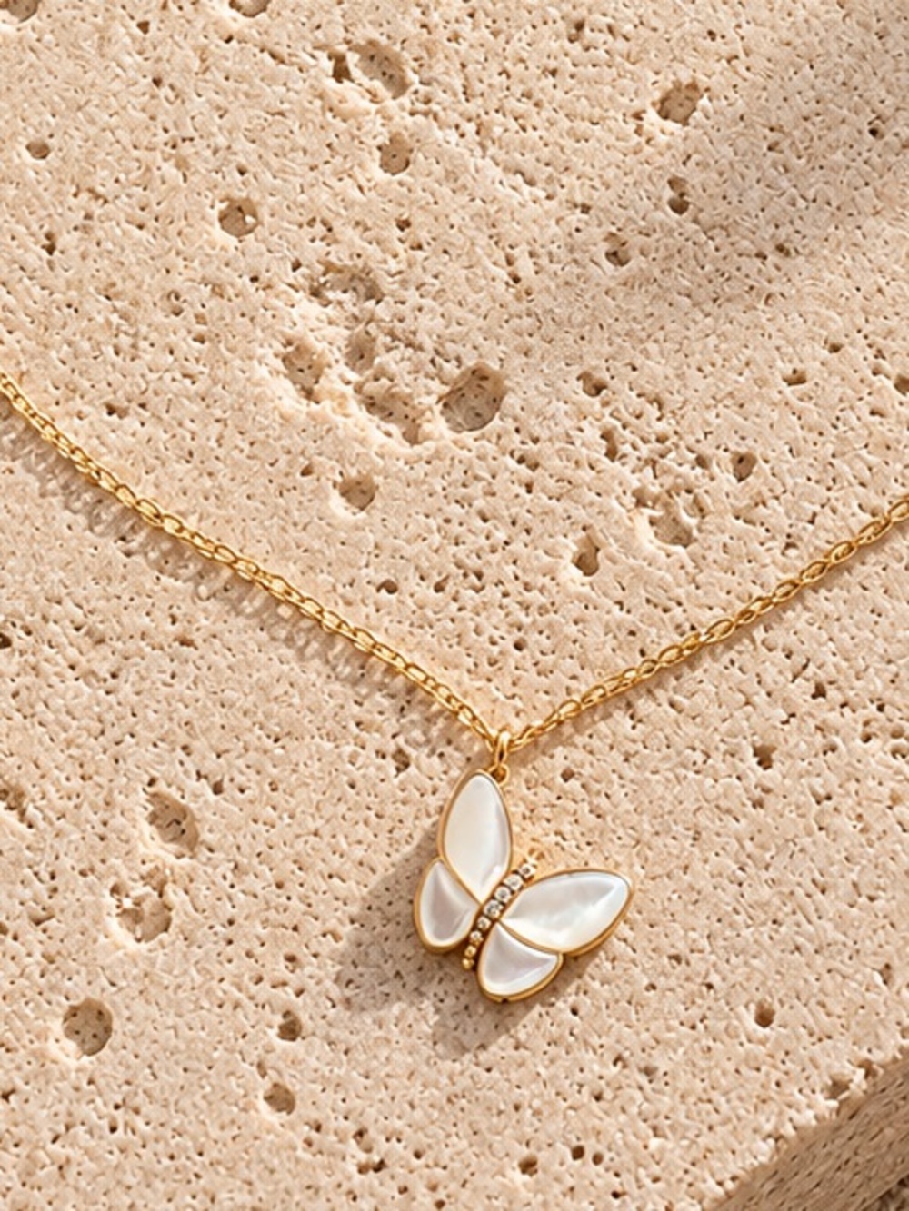 Natural Shell Zircon Butterfly Pendant Necklace